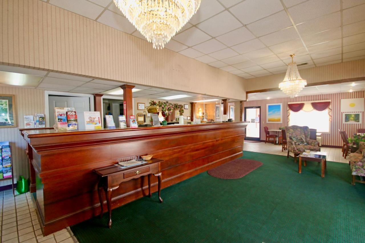 Hamilton Inn Jonesville I-77 Exterior photo
